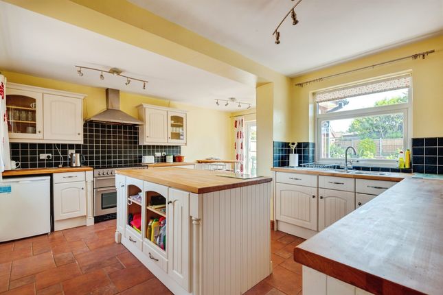 79, Latham Avenue, Frodsham photo 4