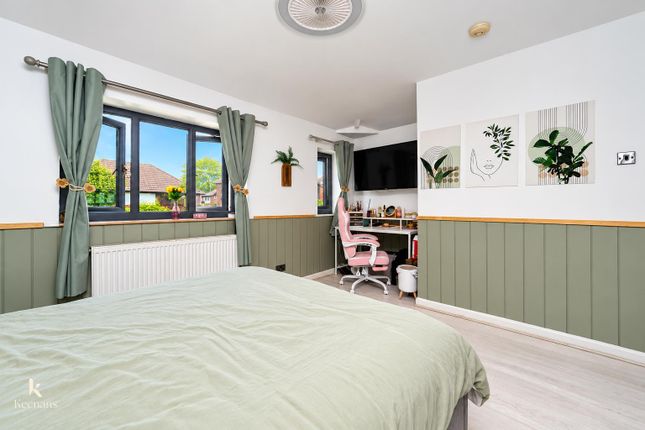 76, Hillside, Burnley photo 4