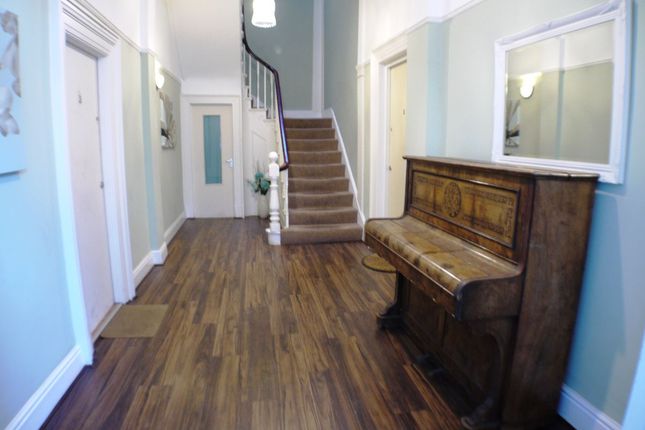 Apt 6, 25 Grove Park, Liverpool photo 2