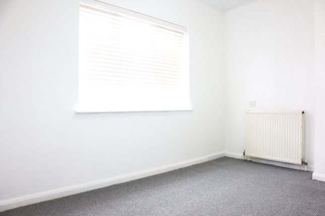 End terrace house to rent in Western Road, Bletchley, Milton Keynes