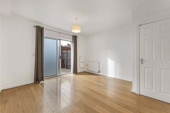 2, Fairfax Court, Kent photo 2