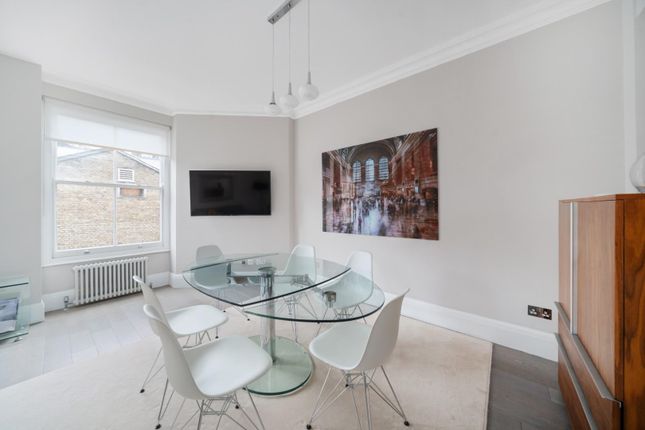 Flat 43, Lincoln House, Basil Street, London photo 3