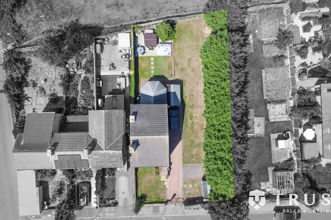 7 Quarryfields, Mirfield photo 2