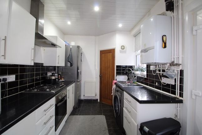Terraced house for sale in Malvern Road, Luton