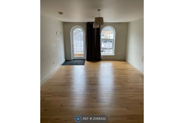Thumbnail Flat to rent in Longwood Court, Cirencester