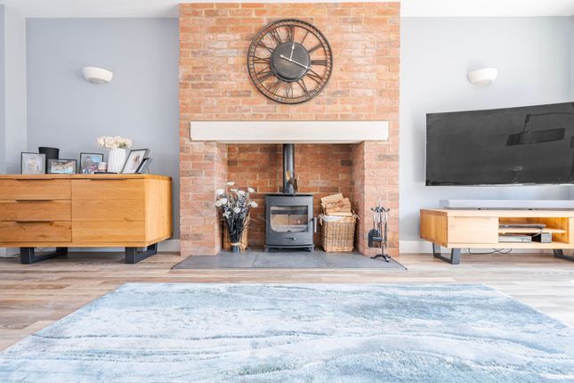 3 Russet Close, Stowmarket photo 3