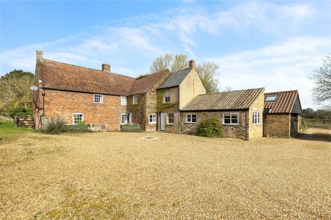 Hollow Farm, 9, Hilton Road, Huntingdon photo 2