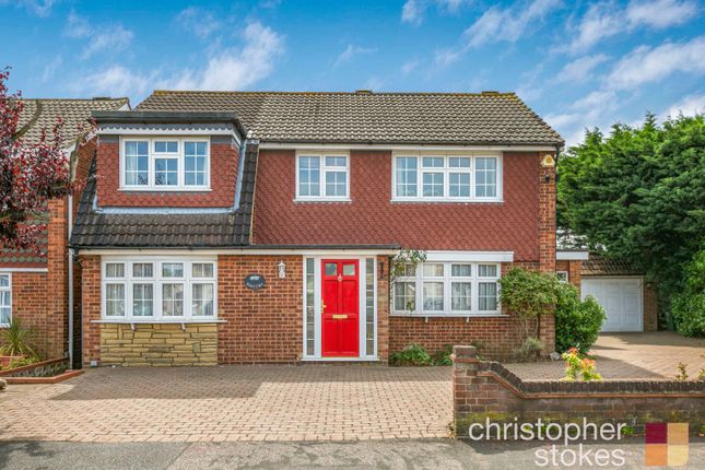 Thumbnail Detached house for sale in Benford Road, Hoddesdon