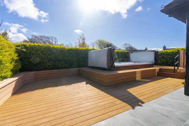 The Maples, 23 Vicarage Park, Douglas photo 3
