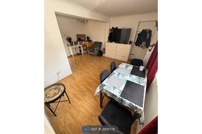 Flat A, A Craylands Lane, Swanscombe photo 3