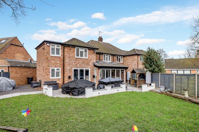 4, Eden Close, Surrey photo 4