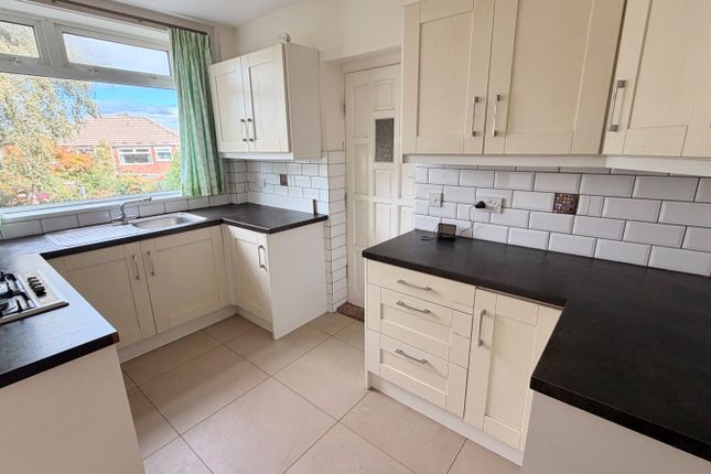 29, Vicarage Crescent, Sheffield photo 2