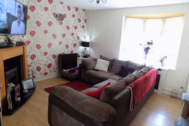 100 Meadow Road, Dudley photo 3