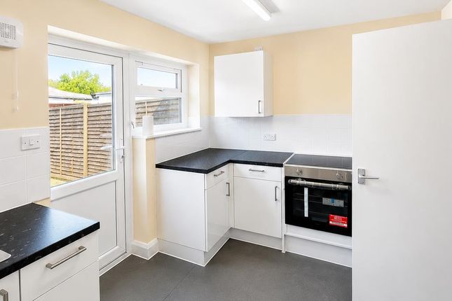 37, Aurelia Road, Croydon photo 2