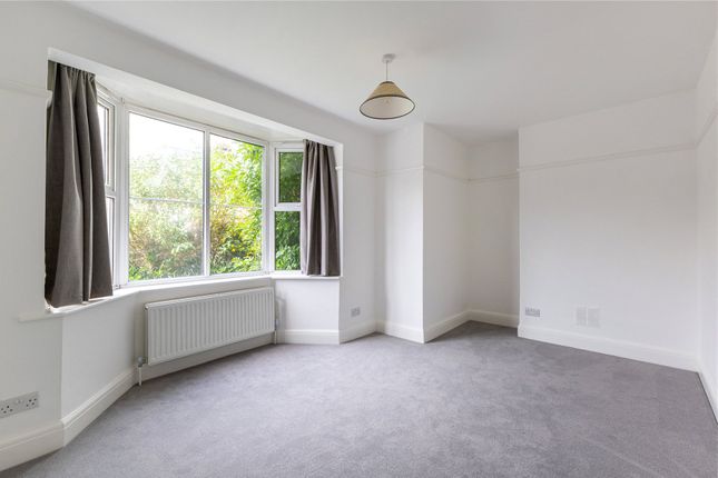 102A,, Anyards Road, Surrey photo 2