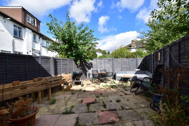 68, Trevellance Way, Watford photo 4