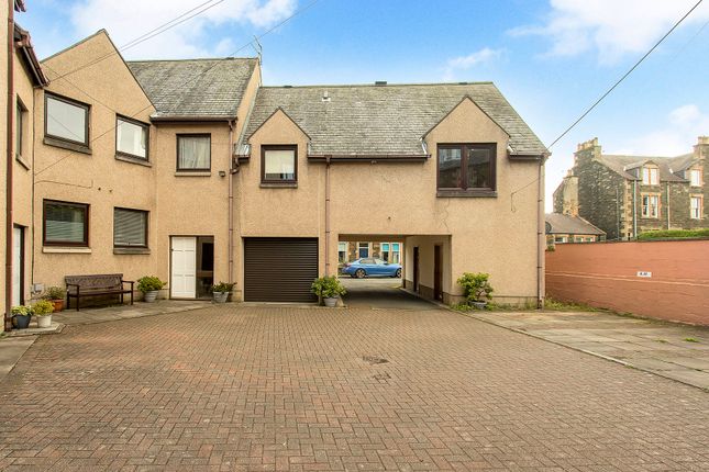 Flat C, Damdale Mews, Peebles photo 2