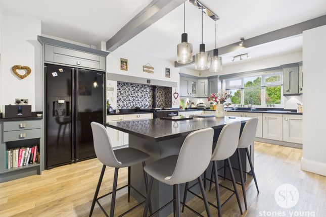 46 Mellor Lane, Blackburn photo 3