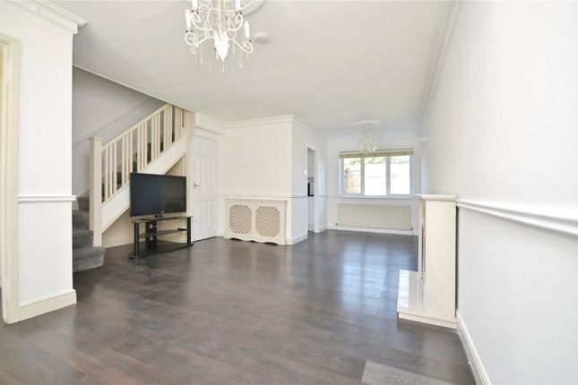 45, Amberley Way, Essex photo 3