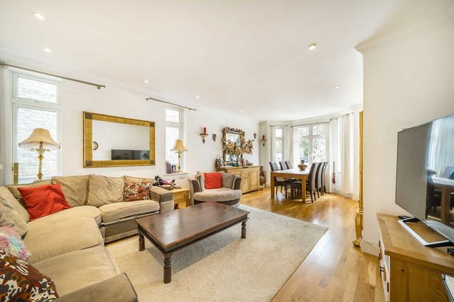 12, Barlow Road, London photo 2