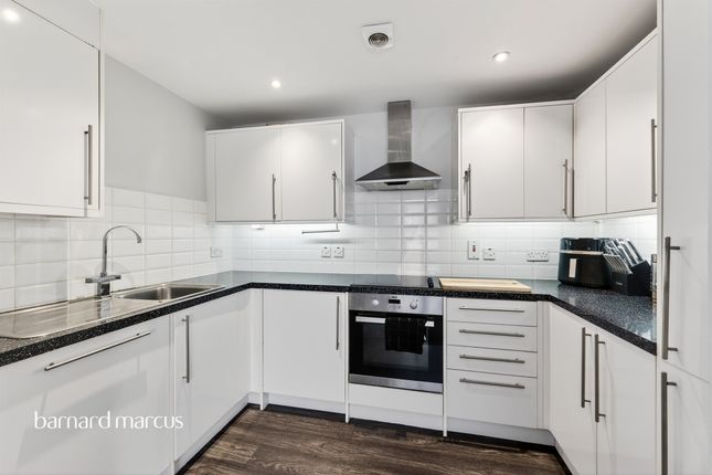 Flat 1, Bishops House, Wesley Place, Epsom photo 3