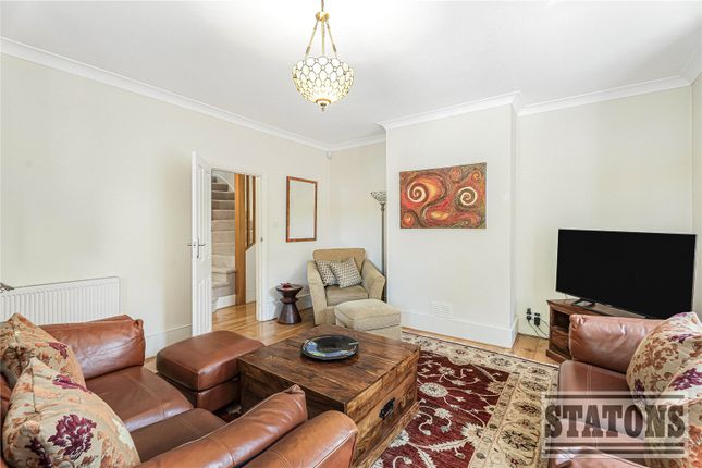 7, The Avenue, Hertfordshire photo 4