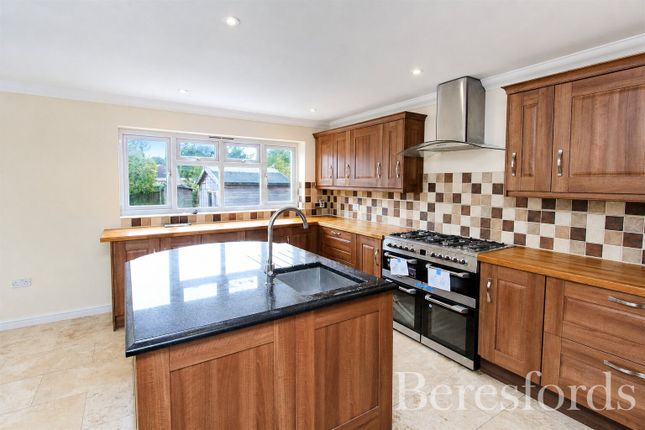 125, Chelmsford Road, Brentwood photo 2