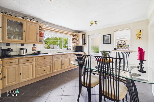 8, Applegarth, Barrowford photo 4