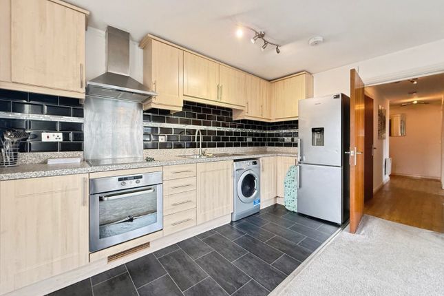 14, Clayton Drive, Swansea photo 3