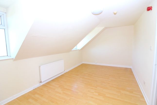 Flat 1, 11 High Street, Swansea photo 4