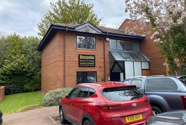 Office to let in Amber Close, Amington Tamworth
