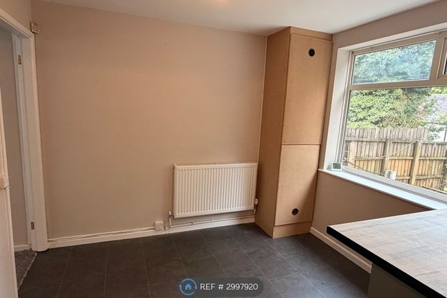 St Stephens Close, Bolton photo 3