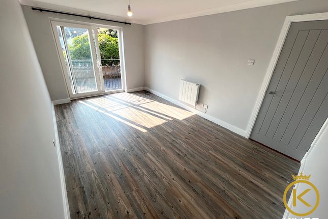4 Rhys Court, 15, Apsley Road, Fratton photo 2