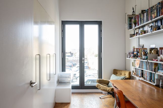 Flat for sale in Baltic Wharf, Hove, East Sussex