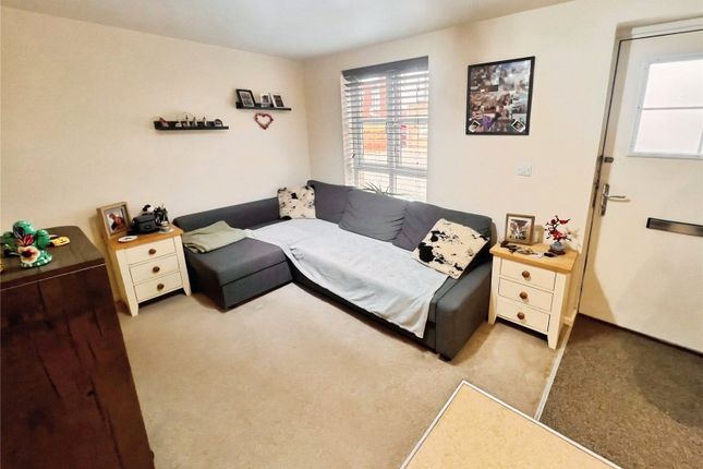64, Heathlands Grange, Staffordshire photo 4