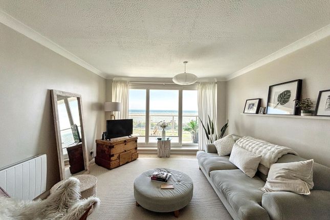 18 Wallington Towers, Sutton Place, Bexhill-on-Sea photo 3