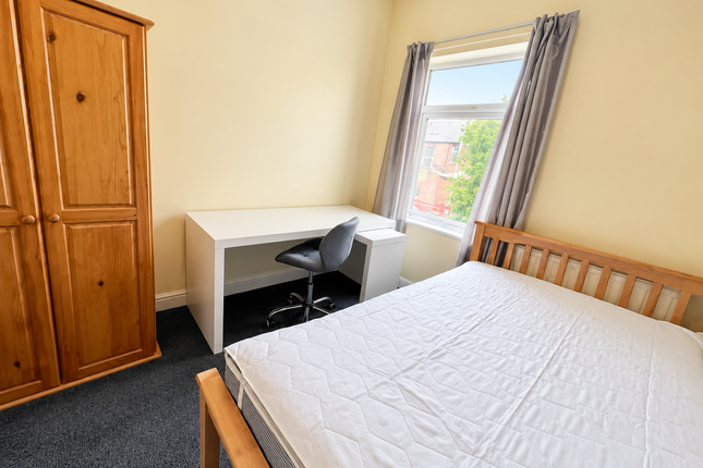 18, Elgin Street, Stoke-on-Trent photo 5