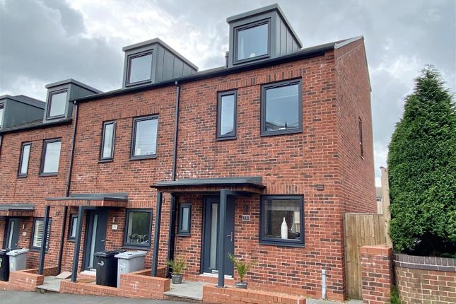 Thumbnail Town house for sale in Crossall Street, Macclesfield