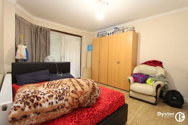 Room 2, 84 Norton Road, Wembley photo 2