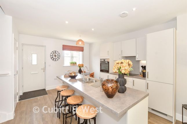 The Sidlesham, Willowhurst, Burgess Hill photo 4