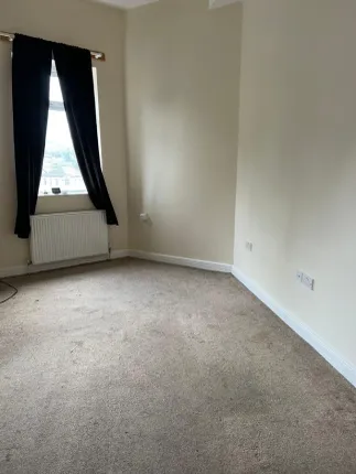 51, Scar Lane, Huddersfield photo 5