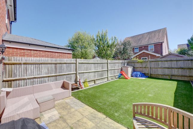 10, Telford Lane, Hailsham photo 2