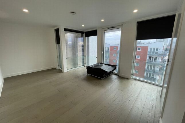 Thumbnail Flat to rent in Commercial Road, Shadwell