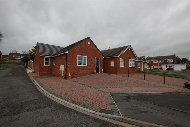 2 bed detached bungalow to rent in Middleway Avenue, Stourbridge DY8