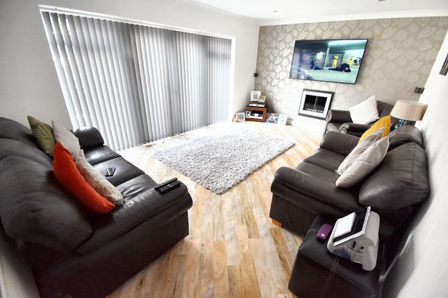 121 Sunny Bank Road, Bury photo 3