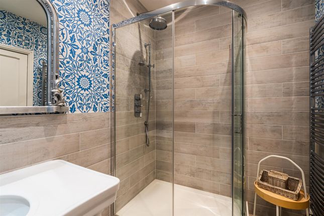 Family Shower Room