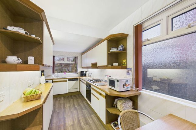 52, Stakesby Road, Whitby photo 4