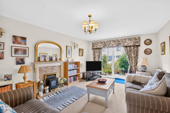 14, Low Mill Court, Harrogate photo 5
