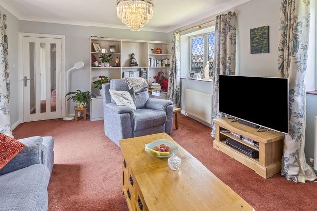 8, Rothesay Close, Worthing photo 4