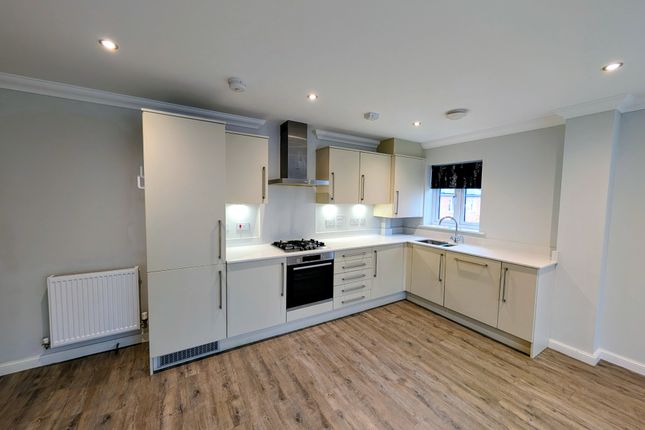 19, Rudgard Way, Liphook photo 2